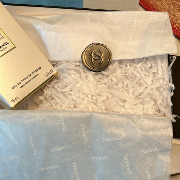 Chanel gift box with banner with EAU DE PARFUM empty  box inside. See details. - Picture 6 of 6